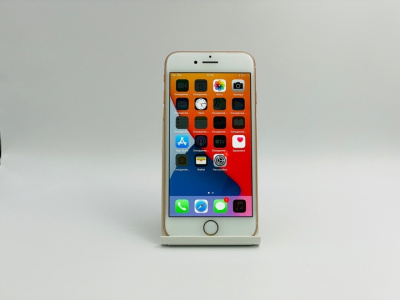 iPhone 8  Gold 64gb б/у